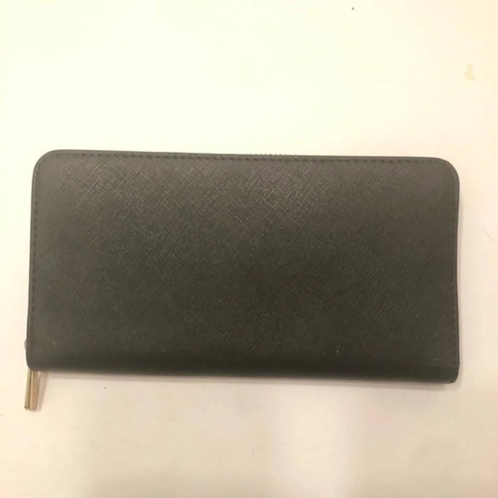 Michael kors black Hamilton lock wallet zipper